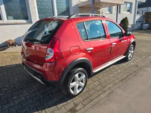 Dacia Sandero Stepway TÜV und Service neu Bild 3
