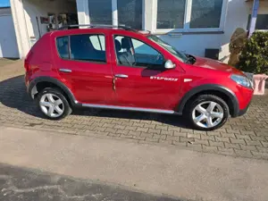 Dacia Sandero Stepway TÜV und Service neu Bild 4