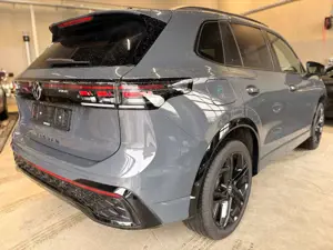 Volkswagen Tiguan 2,0TSI DSG 4Mot R-Line Black Style 20´´ Bild 5