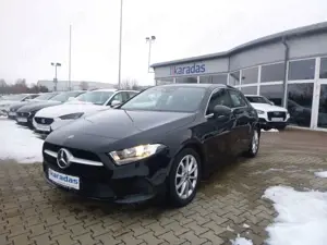 Mercedes-Benz A 180 AUT/NAVI/Sitzheiz/SR NEU