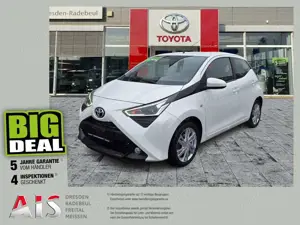 Toyota Aygo 1.0 x-play club Kamera