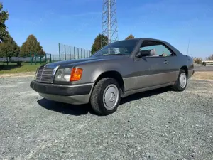 Mercedes-Benz Baureihe 124 CE-Klasse 230 CE