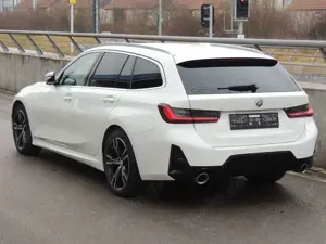 BMW 320 d xDrive M Sport*Live Cockpit Plus*LED*Distro Bild 4