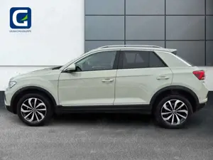 Volkswagen T-Roc 1.0 TSI Style *LED*DAB*SHZ*NAVI*PARK ASSIST*ACC*DIGITAL COCKP* Bild 3