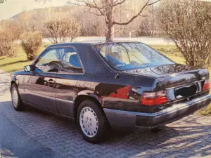 Mercedes-Benz Baureihe 124 CE-Klasse 300 CE-24
