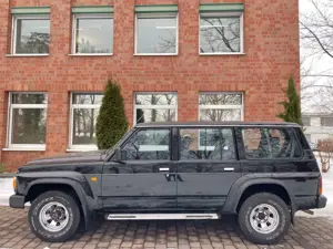 Nissan Patrol 2.8 TD GR Y 60 Station, Klima, Oldtimer Bild 3