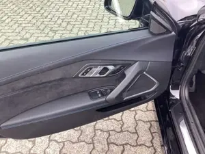 BMW Z4 sDrive20iA M-Sport 19''SR HUD adLED aCC PA Kamera Bild 4