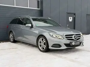 Mercedes-Benz E 250 T-Modell *LED*COMAND*SCHIEBETÜR*HANDBEDIEN