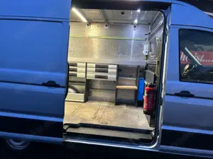 Volkswagen Crafter 35 Mittellang Hochdach/PDC/werkstaREGALE