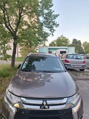 Mitsubishi Outlander 2.2 DI-D 4WD Aut. Diamant Edition