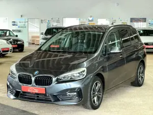 BMW 220 d Gran Tourer xD Sp-Line 7S SHZ*PAN*NAV*AHK*