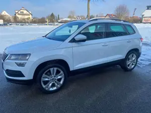Skoda Karoq Style 4x4. DSG. AHK. Camera. DAB.LED. Navi.