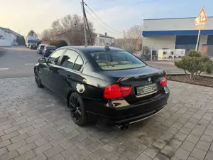 BMW 325 i Lim e90 Schalter/Navi Bild 2