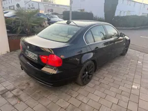 BMW 325 i Lim e90 Schalter/Navi Bild 4