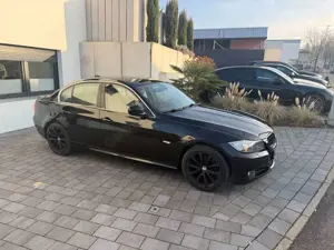 BMW 325 i Lim e90 Schalter/Navi Bild 3