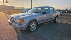 Mercedes-Benz 300 E *H-Zulassung* - 3.0 - TÜV/ AU NEU