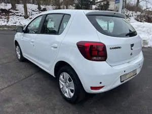 Dacia Sandero Comfort"Klimaanlage,ZV mit Funk,Radio,PDC hinten" Bild 4