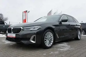 BMW 530 d Touring xDrive Luxury-Line *STANDHZG*AHK* Bild 4