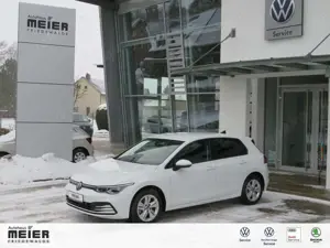 Volkswagen Golf VIII 1.5 TSI Life Navi Ganzjahr LED Parkh.