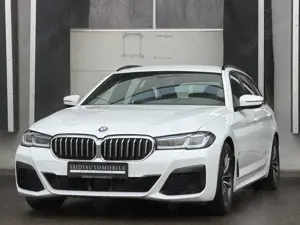 BMW 530 d xDrive M Sport Laser Komfortsitze Head-Up