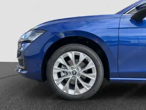 Skoda Superb Combi Selection 2,0 TDI Bild 3