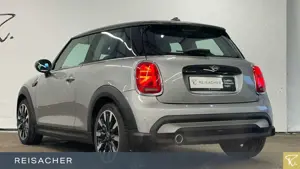 MINI Cooper Classic-Trim PDC LED DAB SHZ KlimaA 17" Bild 2