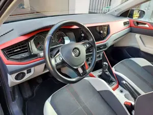 Volkswagen Polo Polo VI 1.0 TSI beats Navi,Klima Bild 2