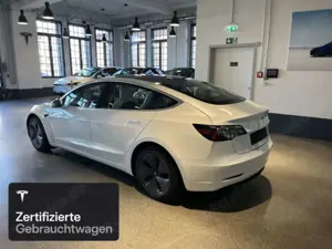Tesla Model 3 Long Range AWD Bild 4
