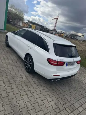 Mercedes-Benz E 300 E 300 de T-Model Burmester, Vollleder, Totwinkelas Bild 3