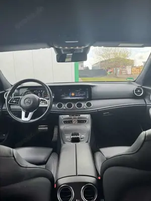 Mercedes-Benz E 300 E 300 de T-Model Burmester, Vollleder, Totwinkelas Bild 5