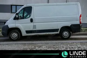Peugeot Boxer HDi 330 Kasten Bild 2