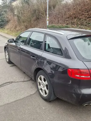 Audi A4 Avant 2.0 TDI DPF Attraction Bild 4