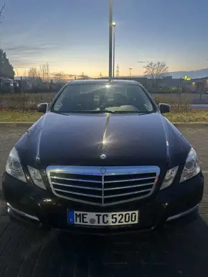 Mercedes-Benz E 250 CGI BlueEFFICIENCY Automatik Avantgarde