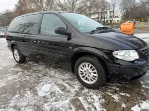 Chrysler Grand Voyager Limited 2.8 CRD Autom. Bild 2
