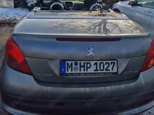 Peugeot 207 207 CC 120 VTi Sport Bild 3