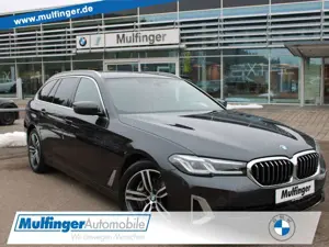 BMW 530 d T. Luxury HUD KomfS.LiveProf.Kamera AHK 18"