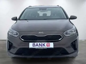 Kia Ceed SW / cee'd SW cee'd*1.6*Plug-in*SHZ*CarPlay*LED*KAMER*TEMPOM Bild 2