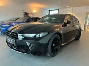 BMW M3 Competition Touring mit M x Bild 2