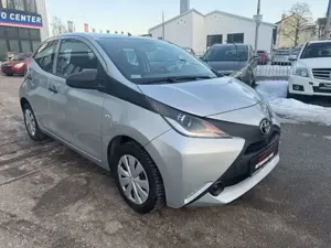 Toyota Others Aygo (X) 1,0-l-VVT-i x-play Tüv neu 1 hand euro6