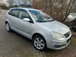 Volkswagen Polo Polo IV  5-Türer 1.6 Comfortline Bild 3