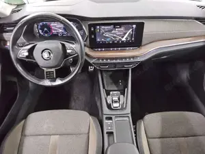 Skoda Octavia 2.0 TDI 4x4 Scout Navi LED vc Pano AHK Bild 5