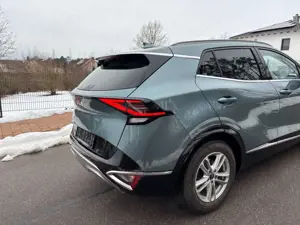 Kia Sportage 1.6 T-GDI DCT Spirit 4WD Bi-Led Navi Leder AroundV Bild 5