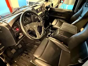 Land Rover Defender Defe 90 2.4 TD4 Leder LED Umbau 1A Optik Bild 3