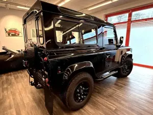 Land Rover Defender Defe 90 2.4 TD4 Leder LED Umbau 1A Optik Bild 5