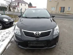 Toyota Avensis Sol, Klimaautomatik, PDC, AHK, HU-AU NEU Bild 2