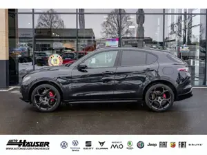 Alfa Romeo Stelvio Competizione 2.2 Diesel AT8 Q4 PANO HARMAN-KARDON Bild 3