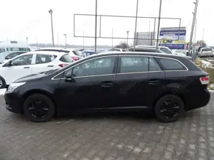 Toyota Avensis Sol, Klimaautomatik, PDC, AHK, HU-AU NEU Bild 4