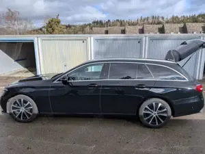 Mercedes-Benz E 200 d T 9G-TRONIC Bild 5