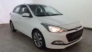 Hyundai i20 1.2 YES! Silver