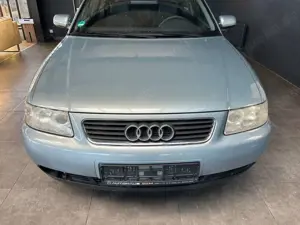 Audi A3 Attraction 1,6Ltr.*8-fach bereift*Xenon*Klima Bild 5